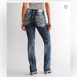 NWOT Miss Me Curvy Straight Size 31 Jeans